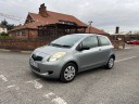 Toyota Yaris 1.0 Vvt-i T3 Hatchback